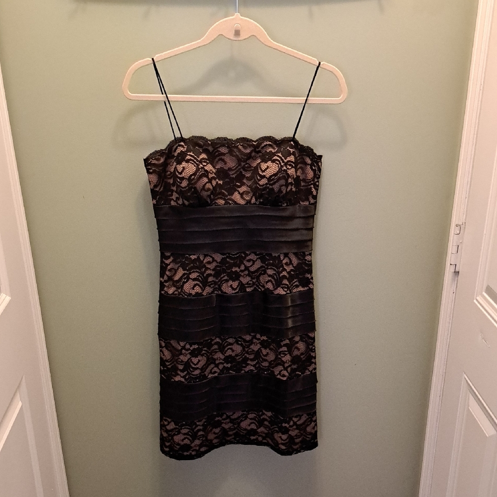 Pretty Black Lace and Tan Mini Dress - Size 6